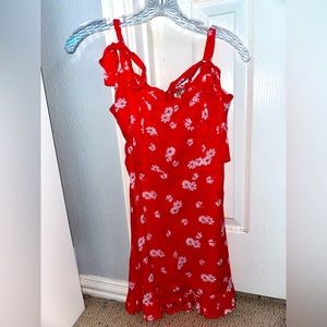Audrey 3+1 red floral dress ! Size - small .